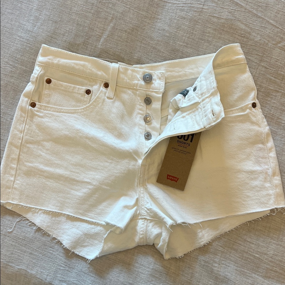Levi’s 501 white denim shorts nwt